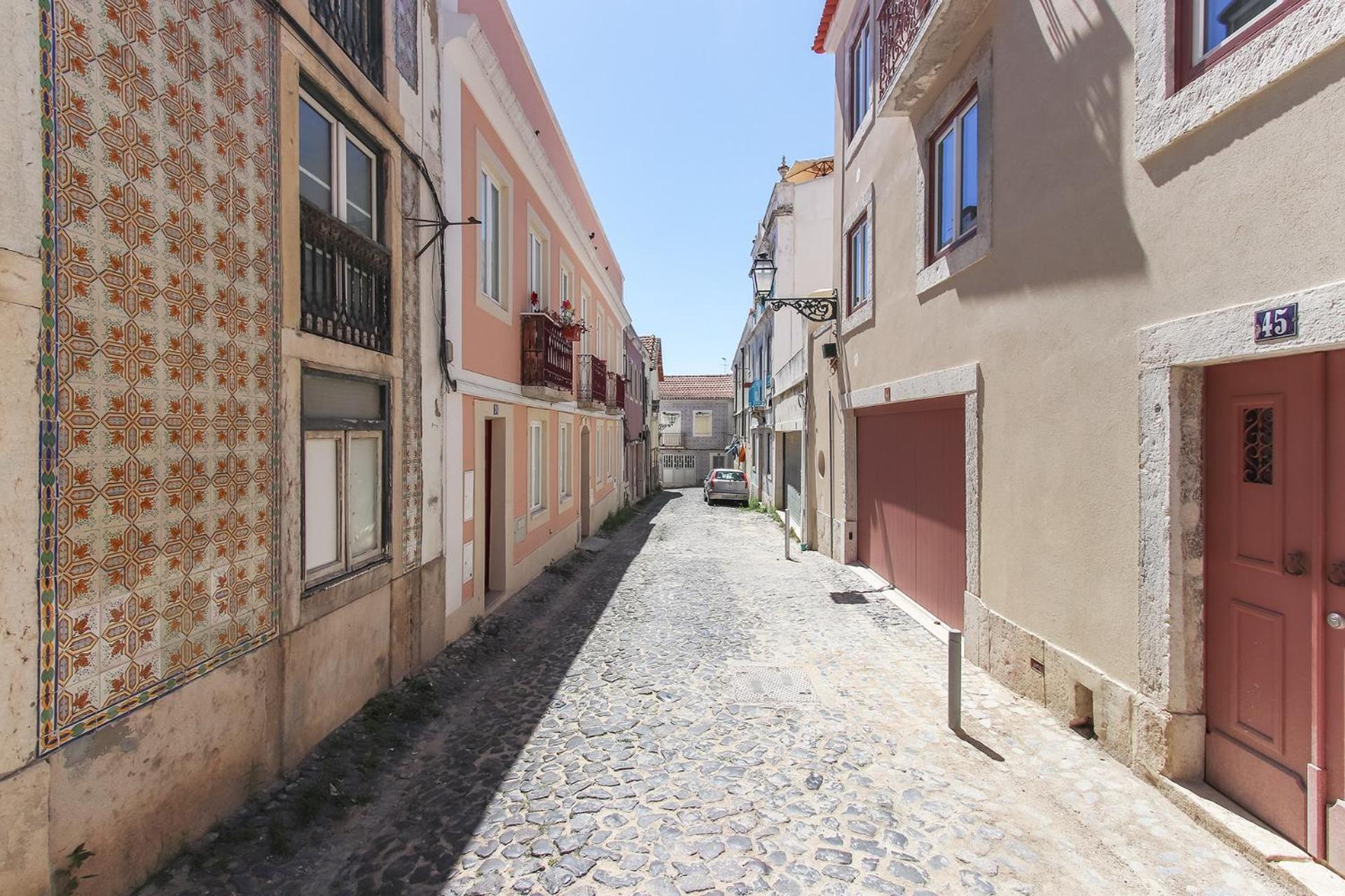 Typical Madragoa By Homing Appartement